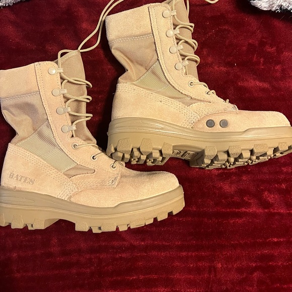 Bates  Vibram Combat Boots - Picture 1 of 7